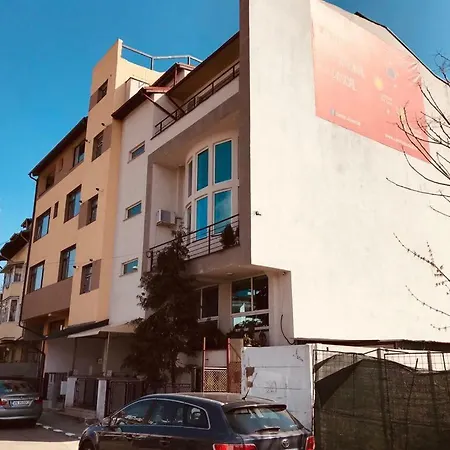 Oncofort Appartement Boekarest